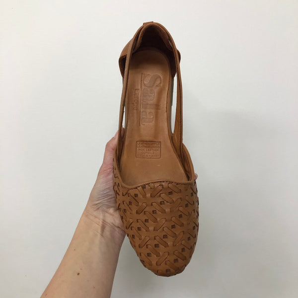 Sala ~ Cressa ~ 2 Colours ~ Black ~ Coconut