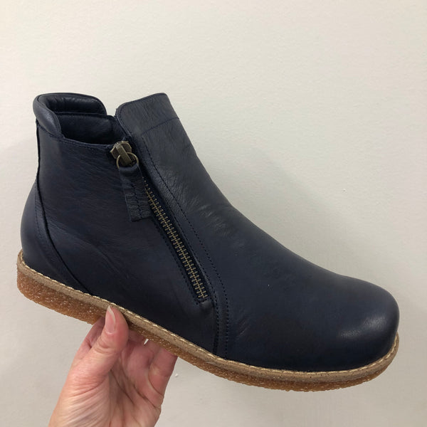 Rilasarre Tallow 4 Colours ~ Navy ~ Black ~ Cognac ~ Elmwood ~ Leather Boot