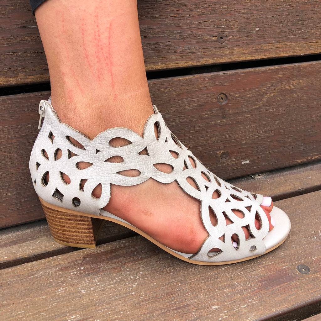 Django & Juliette Burfordes Almond Leather