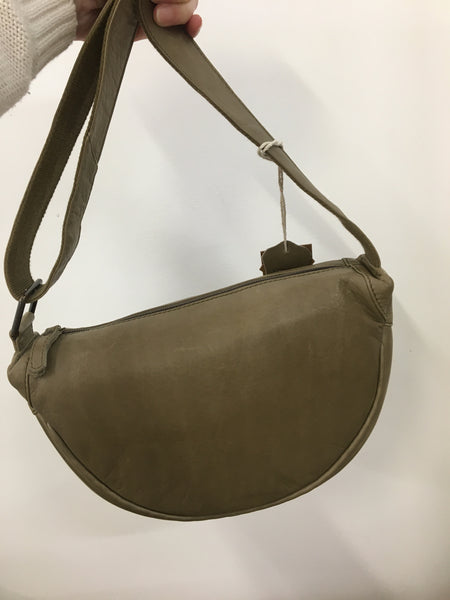 Oran Rugged Hide Annalise Slouchy Cross Body ~ Black ~ Tan ~ Latte