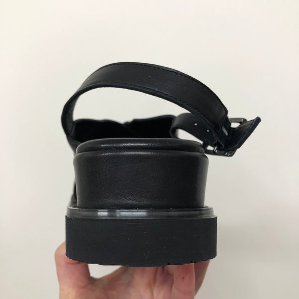 Sala ~ Webster ~ 2 Colours ~ Black ~ Coconut ~ Leather