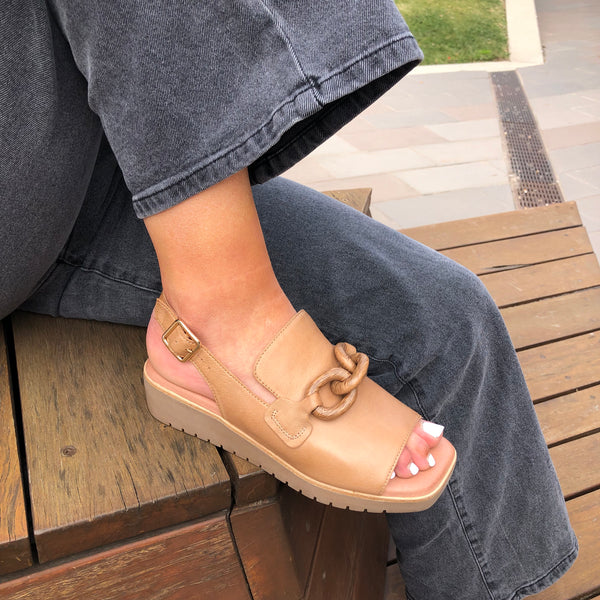 Django & Juliette Kameli ~ 2 Colours ~ Black ~ Cognac ~ Leather