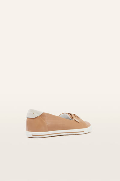 Frankie4 Hannah III 2 Colours Chalk Embossed ~ Camel Punched
