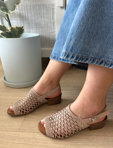 Cabello Alaca 5 Colours ~ Black ~ Tan ~ Taupe ~ Beige ~ Navy ~ Leather Sandal