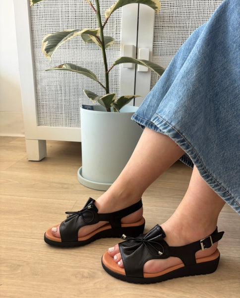 Django & Juliette Malika Leather White Sole ~ Tan ~ Nougat ~ Black Leather