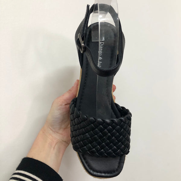 Django & Juliette Iben ~ Rose ~ Black ~ Leather