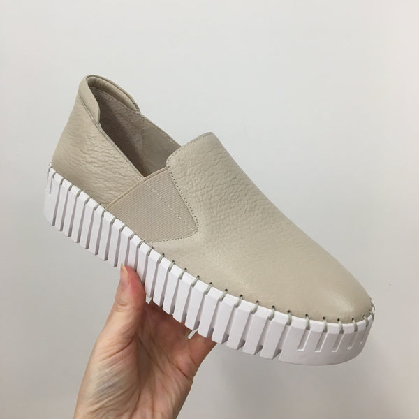 Django & Juliette Becca ~ Tan/Oat Sole ~Silver ~ White ~ Black ~ Almond ~ Leather Slip on