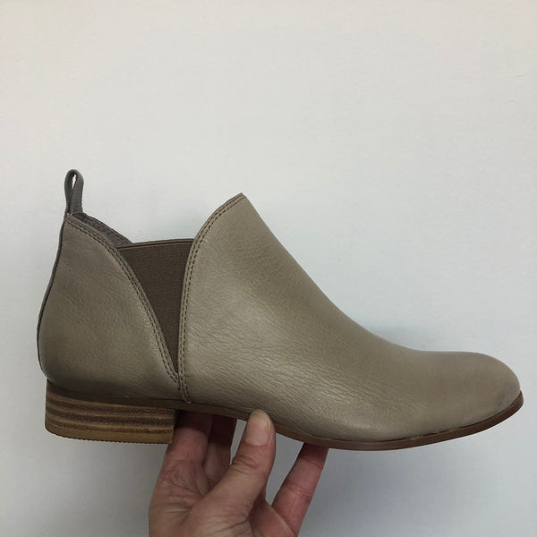 Django & Juliette Foe Leather Boot  ~ Ash ~ Mustard ~ Black ~ Tan ~ Grey ~ Cognac ~ Chocolate