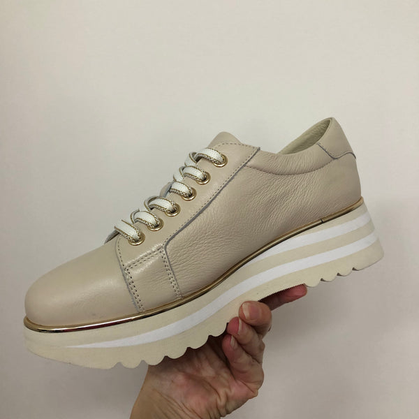 Django & Juliette Eammes ~ Black ~ White ~ Almond ~ Navy ~ Red ~ Leopard ~ Leather