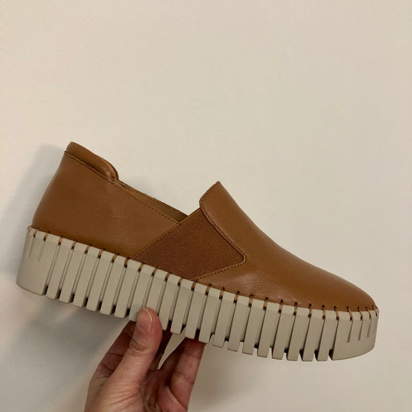 Django & Juliette Becca ~ Tan/Oat Sole ~Silver ~ White ~ Black ~ Almond ~ Leather Slip on