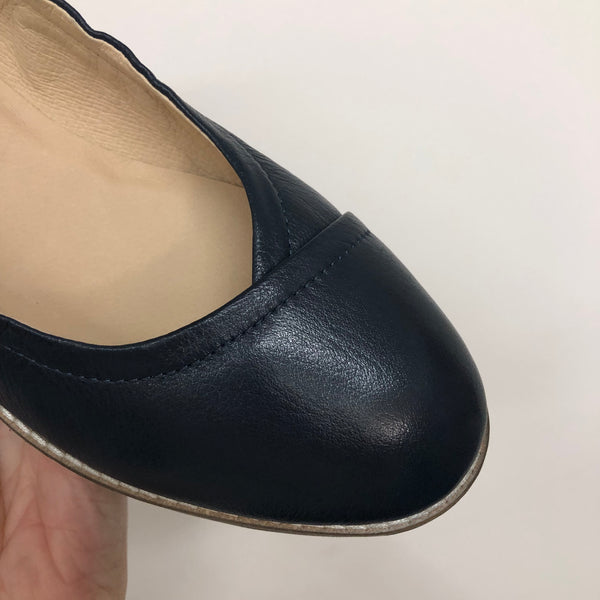 Top End Oxsson ~ Black ~ Navy ~ Leather Loafer