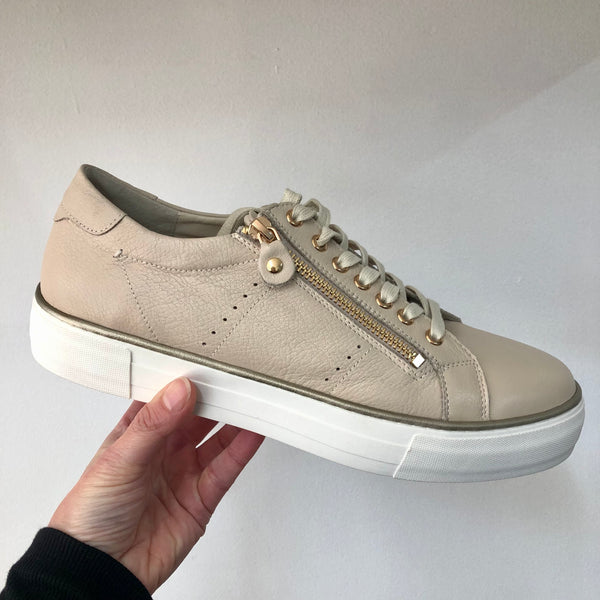 Django & Juliette Froggy ~ Navy ~ White ~ Vanilla ~ Black ~ All Black ~ Leather