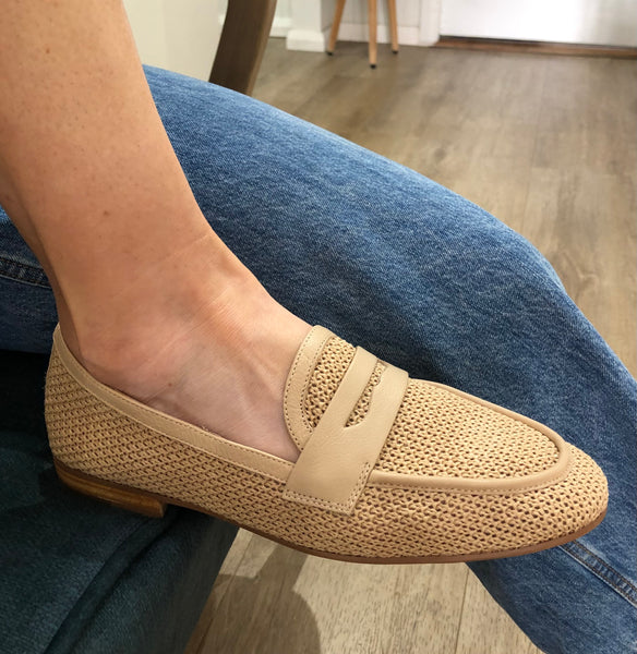 Django & Juliette ~ Iras 2 Colours ~ Natural ~ Black ~ Raffia