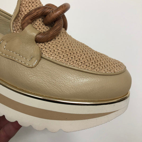 Django & Juliette Eggey ~ Camel/Natural ~ Leather