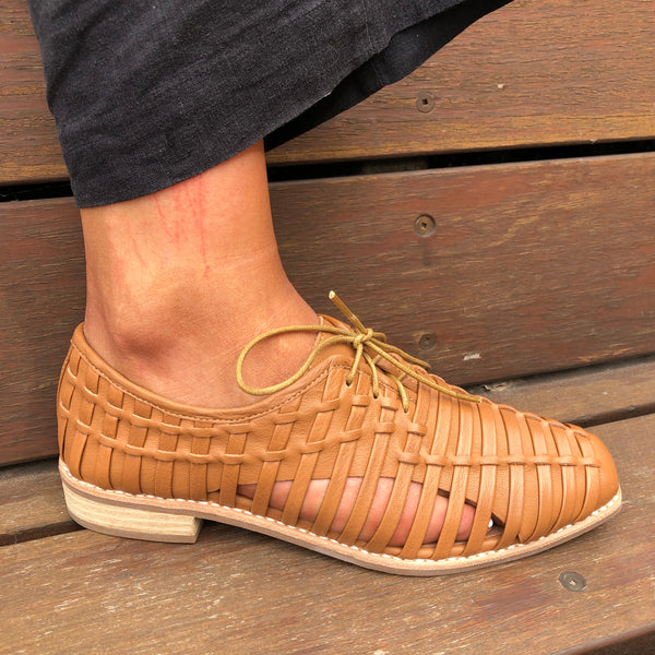 Django & Juliette Akiko ~ Rose ~ Tan ~ Black Leather