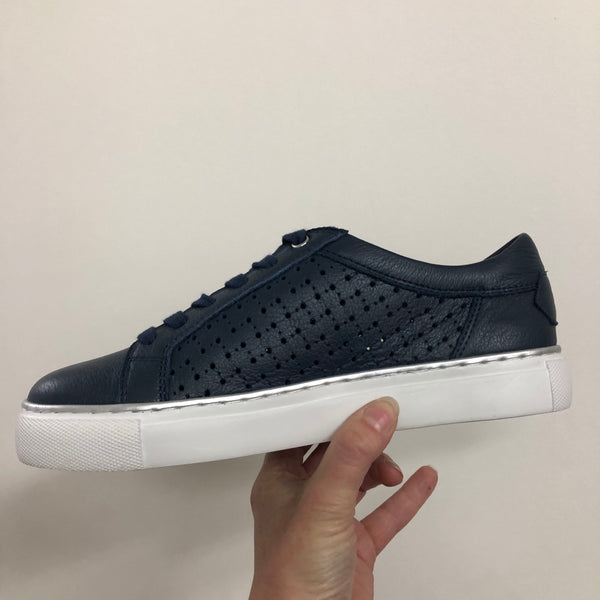 Ziera Proya ~ 4 Colours ~ Black ~ White ~ Tan ~ Navy ~ Leather