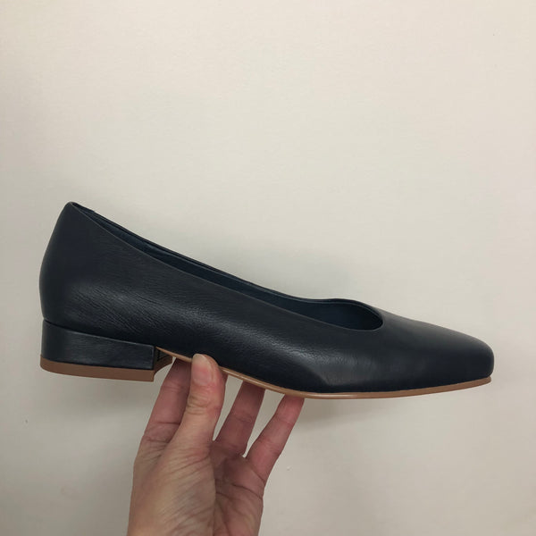 Django and Juliette Belek 3 Colours ~ Tan ~ Black ~ Navy ~ Leather