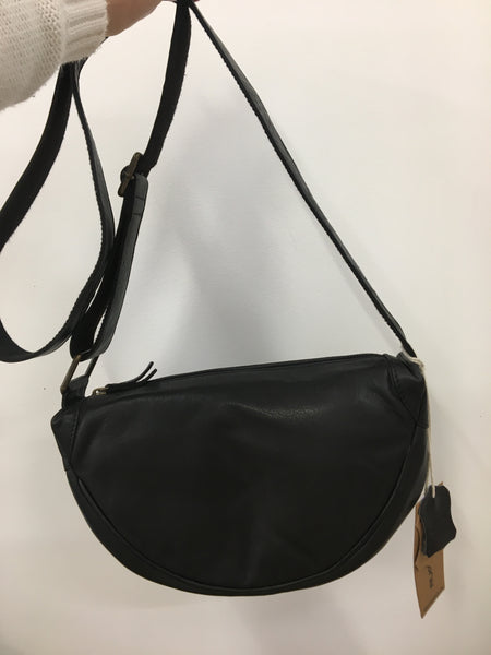 Oran Rugged Hide Annalise Slouchy Cross Body ~ Black ~ Tan ~ Latte