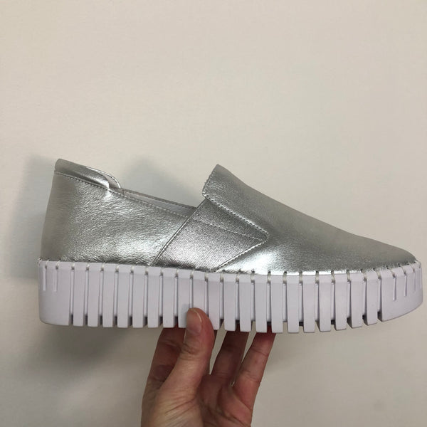 Django & Juliette Becca ~ Tan/Oat Sole ~Silver ~ White ~ Black ~ Almond ~ Leather Slip on