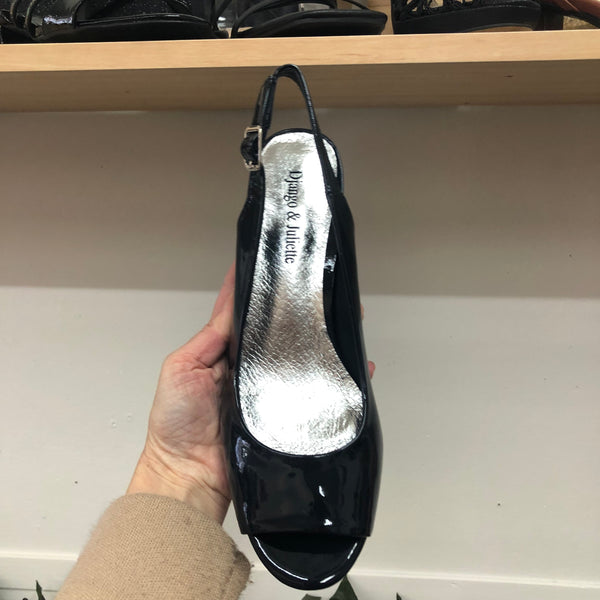 Django & Juliette ~ Jianas ~ 2 Colours ~ Patent Navy ~ Patent Ivory ~ Leather