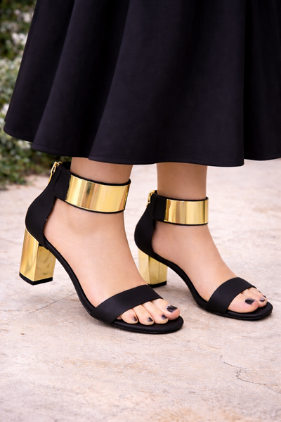 Django & Juliette Quentin Black Leather Heel