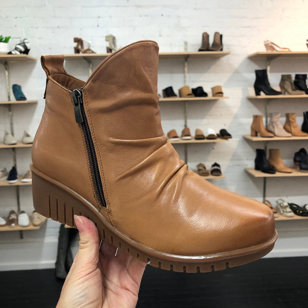 Sala Foley ~ Black ~ Coconut/Tan ~ Leather Boot