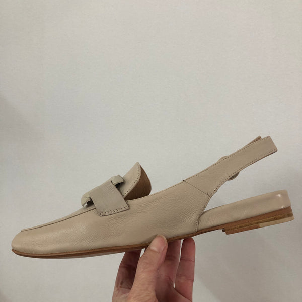 Django & Juliette Favillas 3 Colours~ Black ~ Navy ~ Vanilla ~ Leather