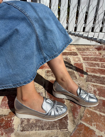 Top End Oclem ~  11 Colours ~ Black ~ Tan ~ Navy ~ Pale Rose ~ Tan Choc Sole ~ Silver ~ Denim ~ White Stripe Multi