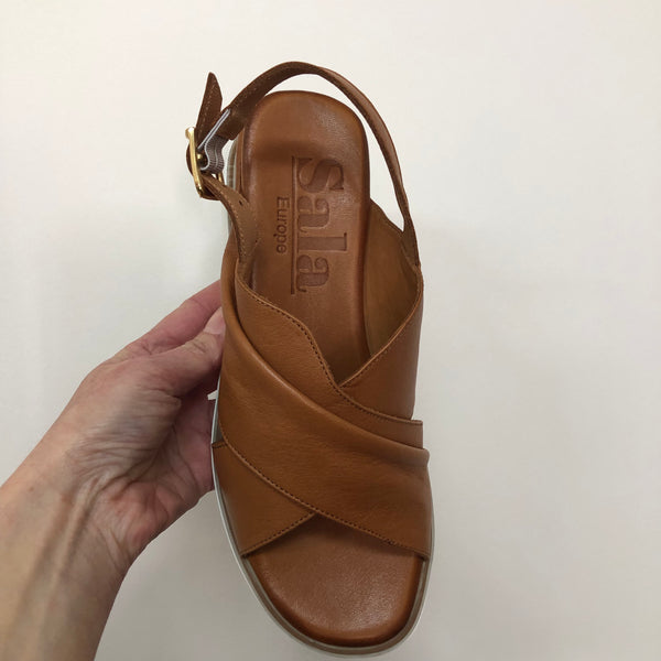 Sala ~ Webster ~ 2 Colours ~ Black ~ Coconut ~ Leather