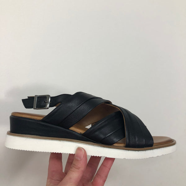 Rilassare Treble 3 Colours ~ Black ~ Coconut ~ Navy ~ Leather