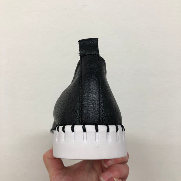 Django & Juliette Heaton ~ White ~ Almond ~ Black/White ~ Leather