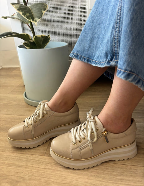 Django & Juliette Eammes ~ Black ~ White ~ Almond ~ Navy ~ Red ~ Leopard ~ Leather