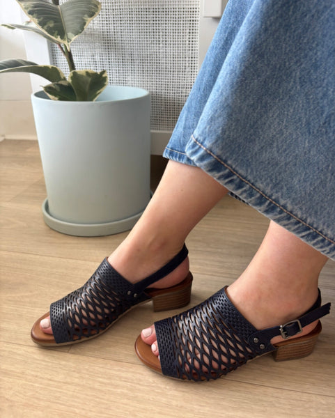 Cabello Alaca 5 Colours ~ Black ~ Tan ~ Taupe ~ Beige ~ Navy ~ Leather Sandal