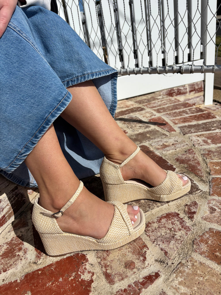 Django & Juliette Cottony