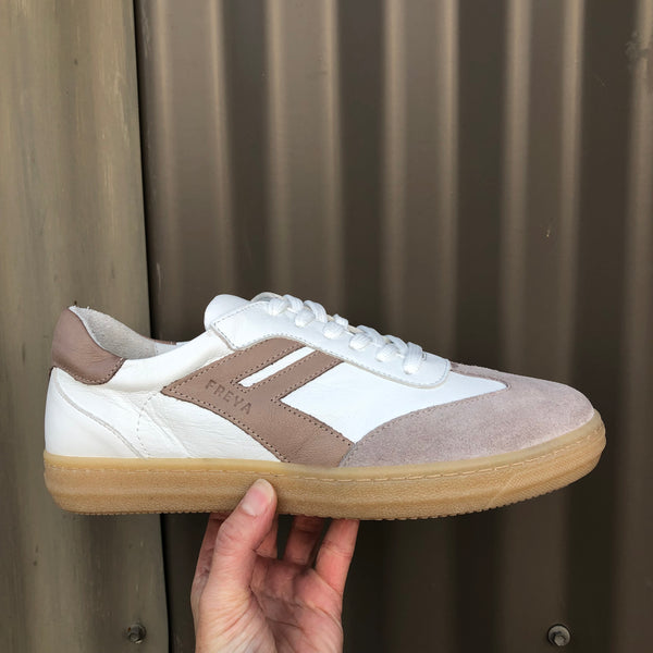 Rilassare Freya 4 Colours ~ Dublin ~ Valentine ~ Savannah ~ Athens Beige ~ Leather Sneaker