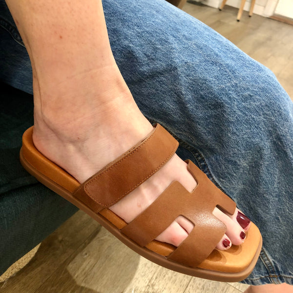 Django and Julliette Nodette ~ Black ~ Tan ~ Leather