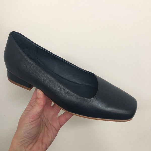 Django and Juliette Belek 3 Colours ~ Tan ~ Black ~ Navy ~ Leather