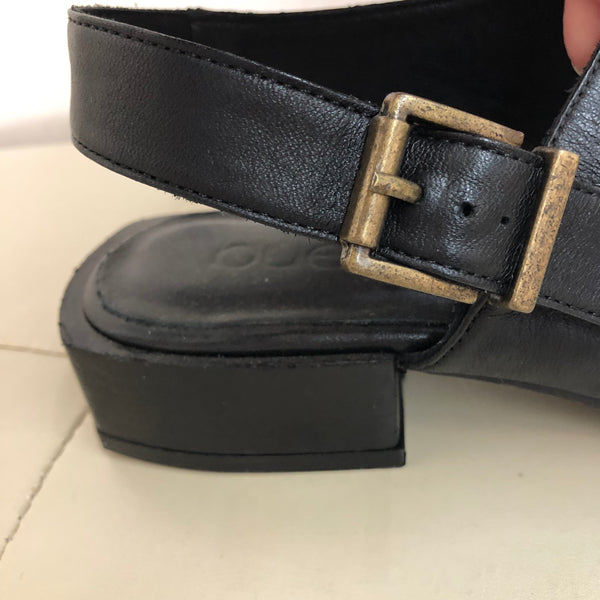 Bueno Delilah ~ Black ~ Coconut ~ Leather