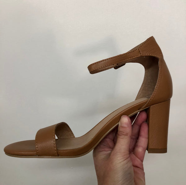 Mollini Gessie Heel ~ Nude ~ Tan ~ Black ~ White ~ Leather Heel