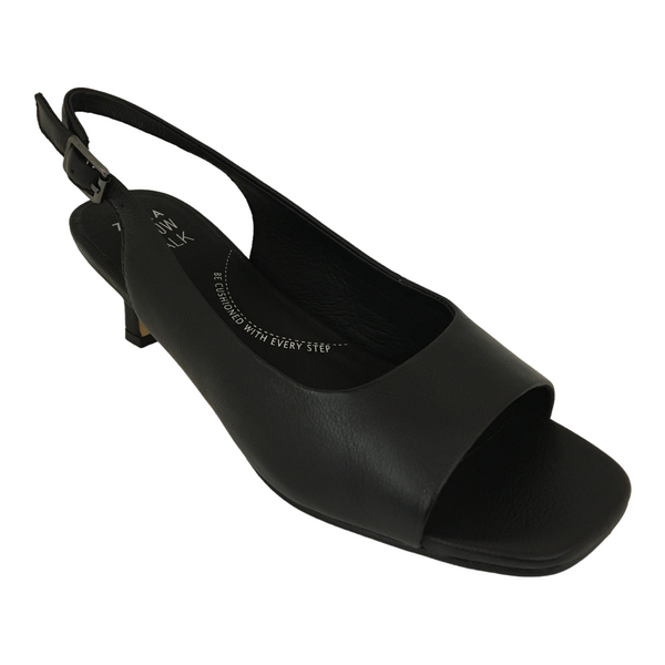 Ziera Ivorie XW Black Leather