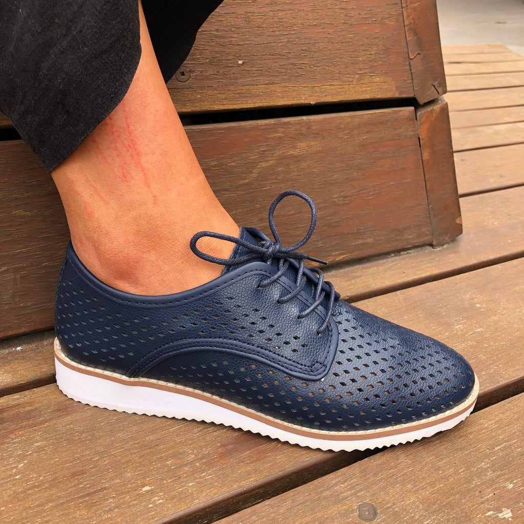 CC Resorts Mona ~ Navy Sneaker