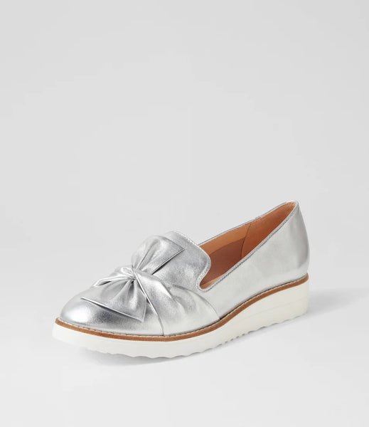 Top End Oclem ~  11 Colours ~ Black ~ Tan ~ Navy ~ Pale Rose ~ Tan Choc Sole ~ Silver ~ Denim ~ White Stripe Multi