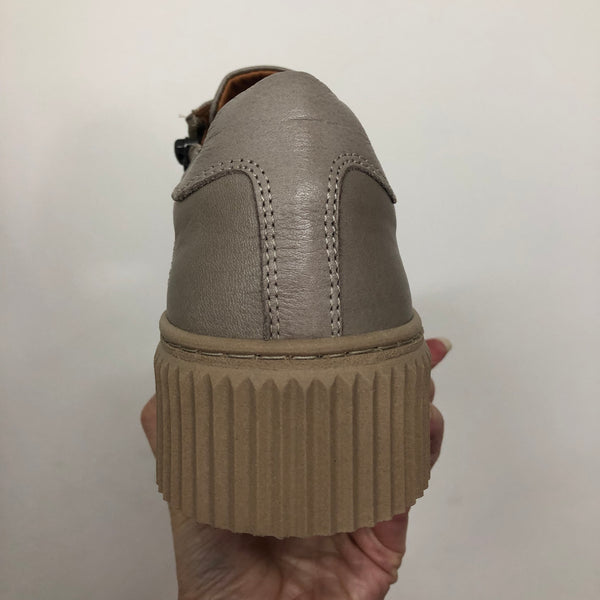 Sala Bonnie ~ White ~ Dark Stone ~ Leather Sneaker