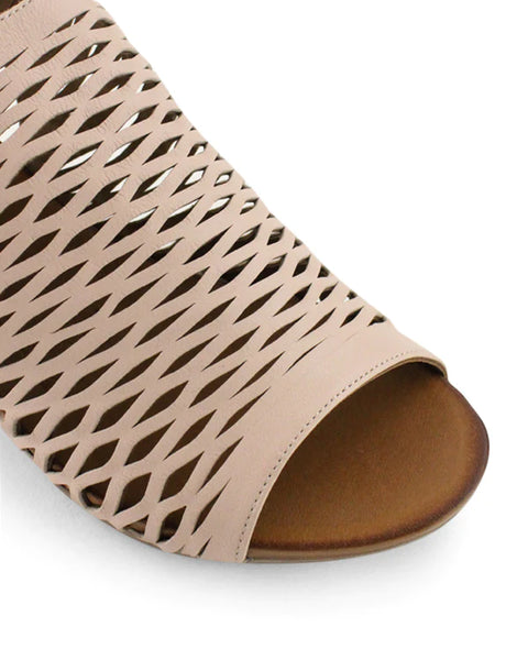 Bueno Ruby Leather Heel 5 Colours ~ White ~ Navy ~ Tan ~ Black ~ Cameo ~ Darkstone