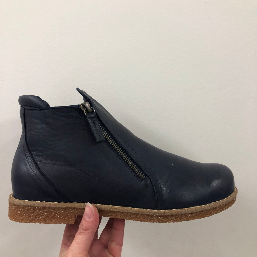 Rilasarre Tallow 4 Colours ~ Navy ~ Black ~ Cognac ~ Elmwood ~ Leather Boot