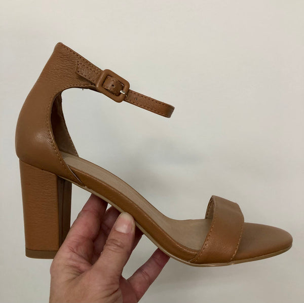Mollini Gessie Heel ~ Nude ~ Tan ~ Black ~ White ~ Leather Heel