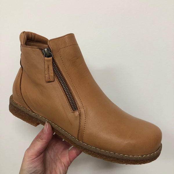 Rilasarre Tallow 4 Colours ~ Navy ~ Black ~ Cognac ~ Elmwood ~ Leather Boot