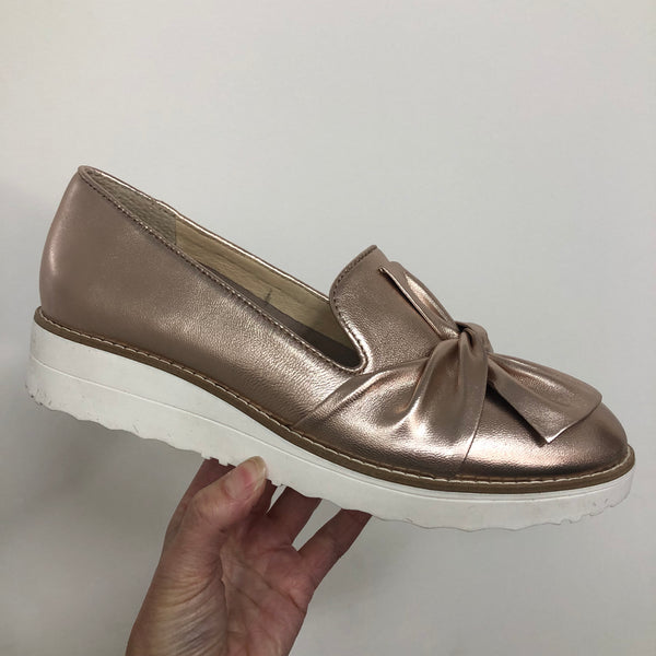 Top End Oclem ~  11 Colours ~ Black ~ Tan ~ Navy ~ Pale Rose ~ Tan Choc Sole ~ Silver ~ Denim ~ White Stripe Multi