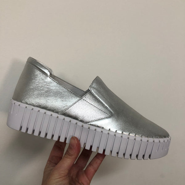 Django & Juliette Becca ~ Tan/Oat Sole ~Silver ~ White ~ Black ~ Almond ~ Leather Slip on