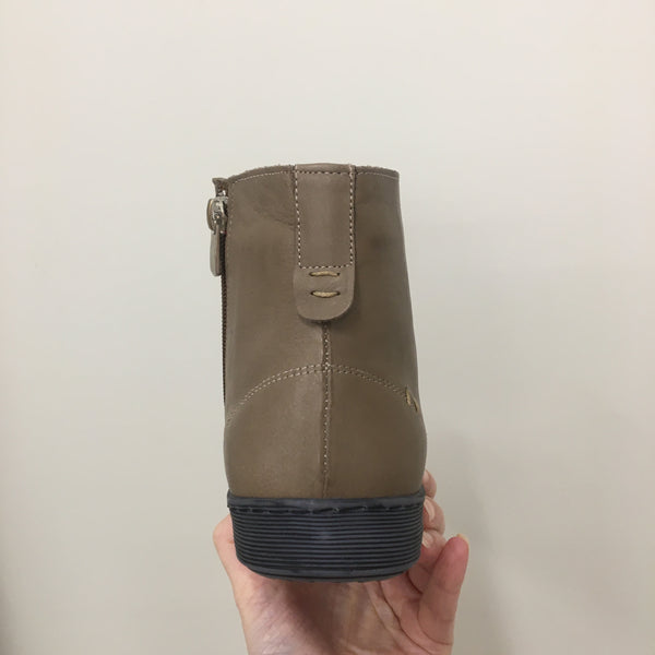 Rilassare Tempo 3 Colours ~ Cognac ~ Elwood ~ Black ~ Leather Boot